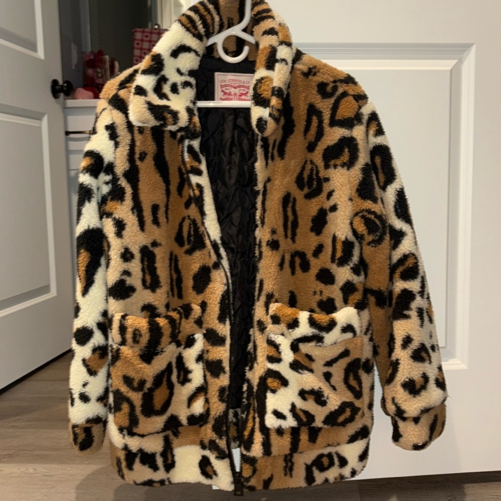Levis oversized faux fur bomber Women’s Large